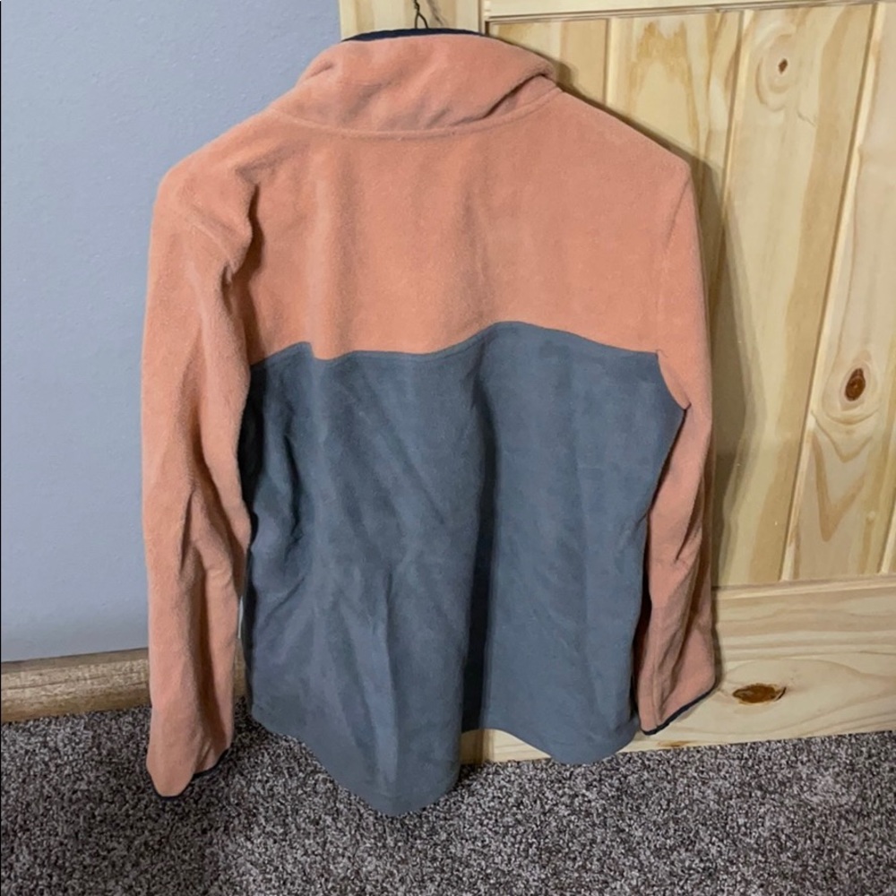 Pullover - Picture 2 of 2